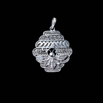 Silver modern design pendants