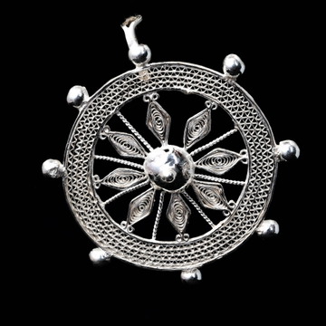 Silver classy design pendants