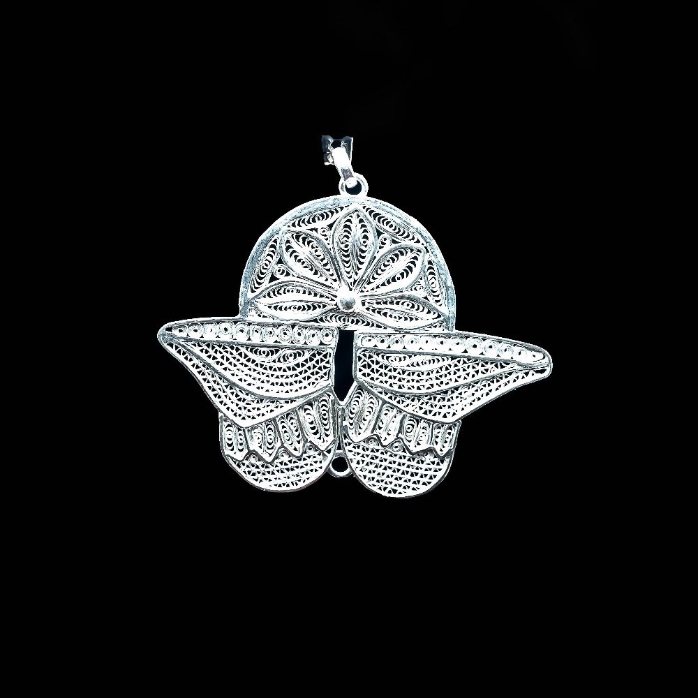 Silver light weight design pendants